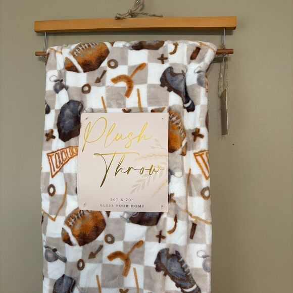 Football Blanket Checkered Goal Post Football Play Football NWT 50x70” - Picture 1 of 10